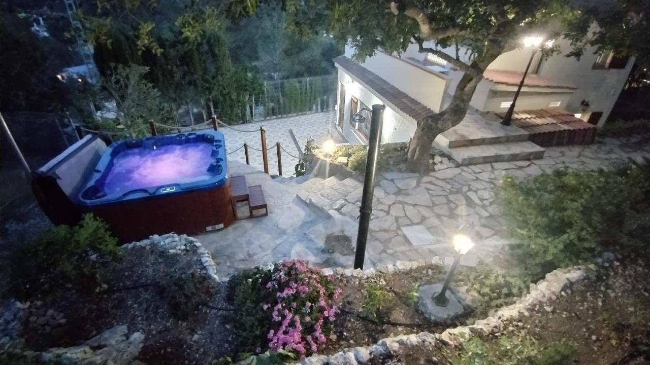 Silom House Villa Sant Pere De Ribes Eksteriør billede