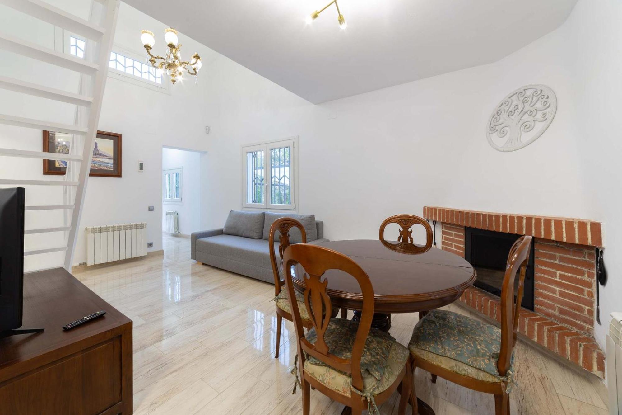 Silom House Villa Sant Pere De Ribes Eksteriør billede
