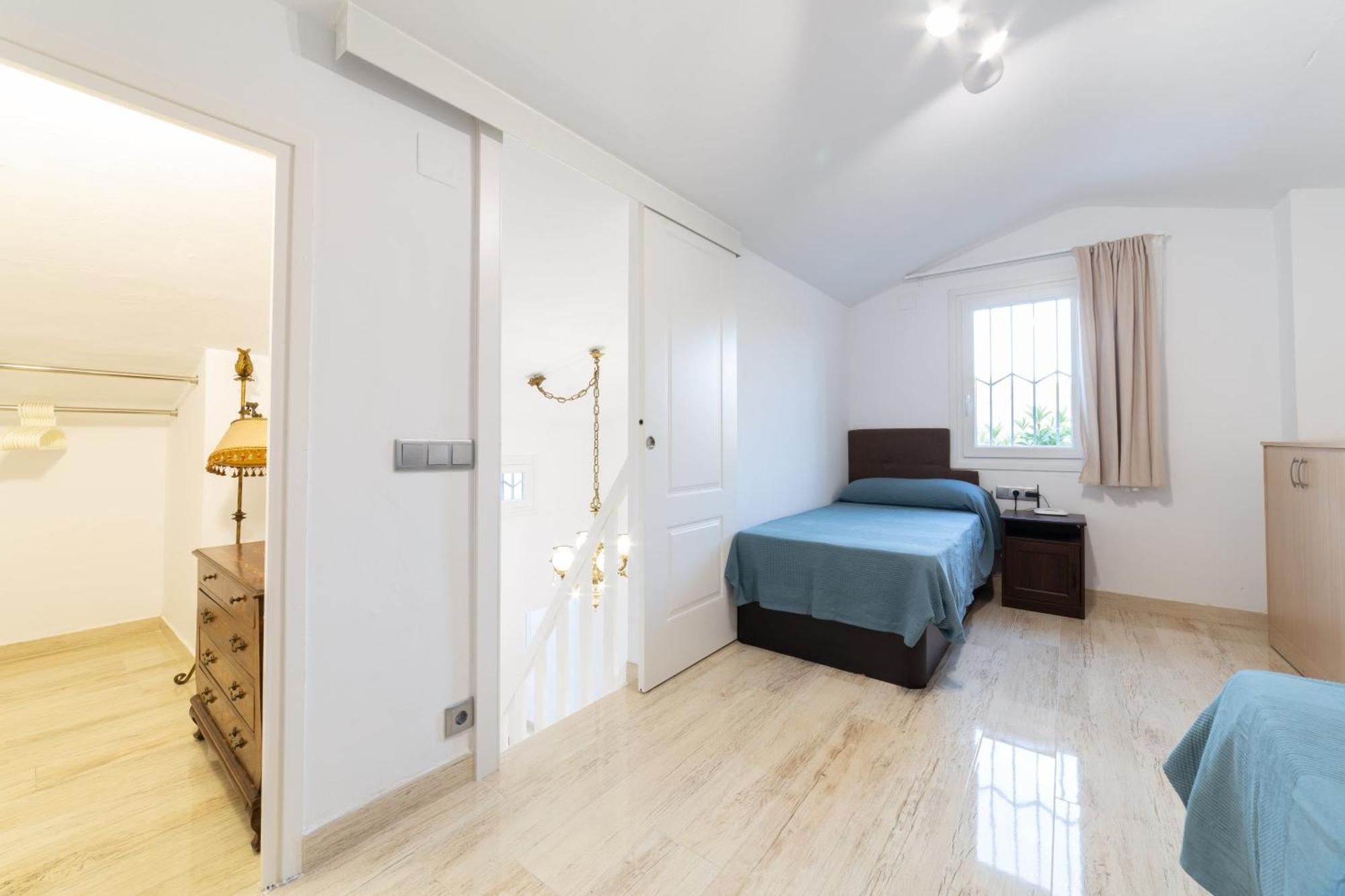 Silom House Villa Sant Pere De Ribes Eksteriør billede