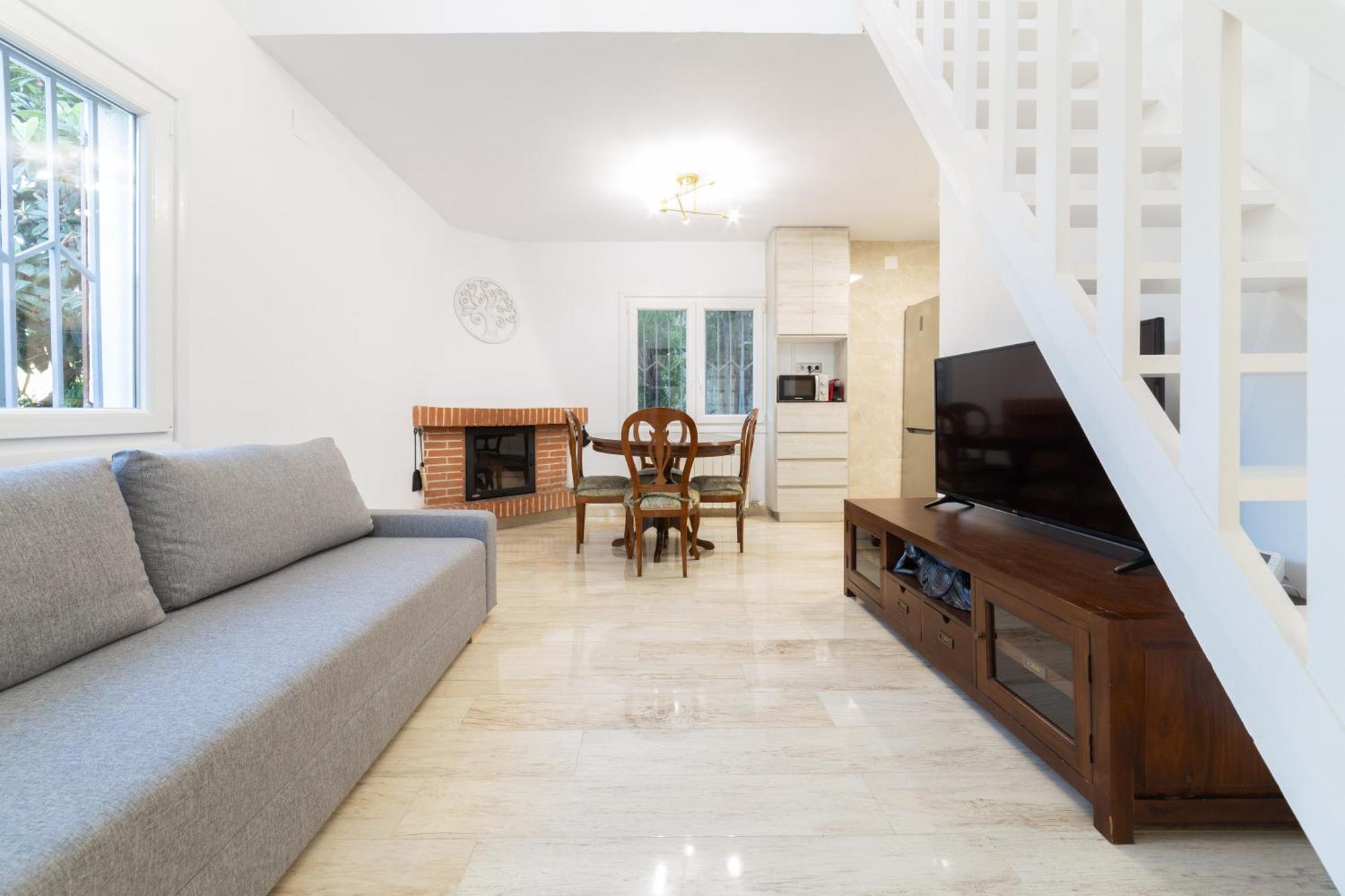 Silom House Villa Sant Pere De Ribes Eksteriør billede