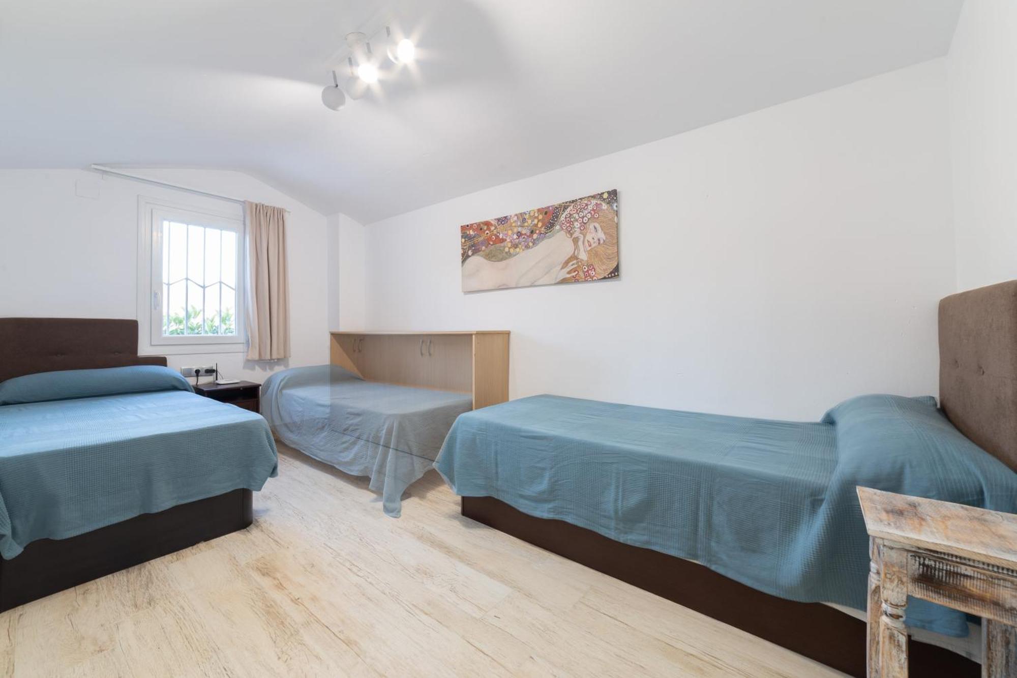 Silom House Villa Sant Pere De Ribes Eksteriør billede